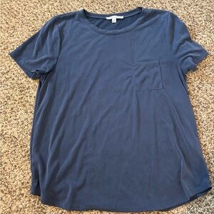 Navy blue t shirt